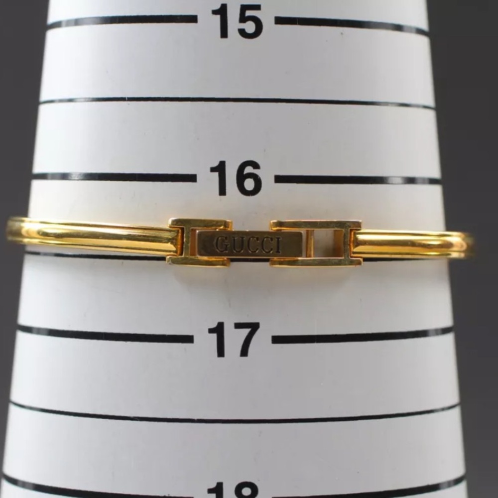 GUCCI ICONIC 14K Gold Plated LUXURY Statnent Watch - Picture 8 of 11